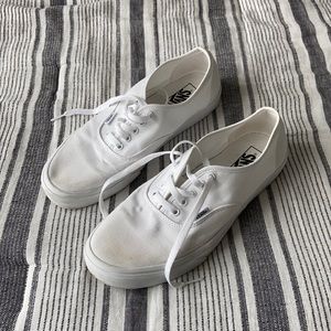 Vans Shoes (White)